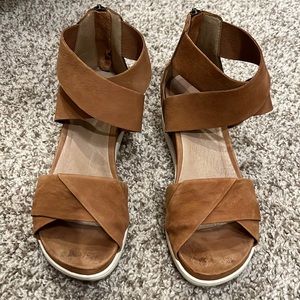 Eileen Fisher suede wedge